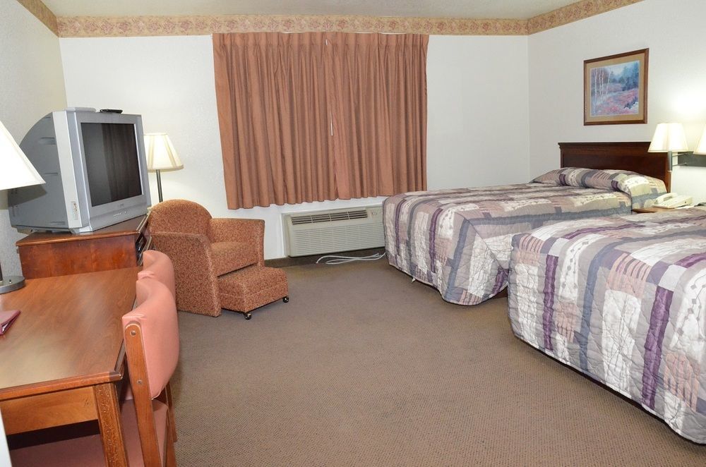 All Towne Suites Saint Robert Eksteriør bilde